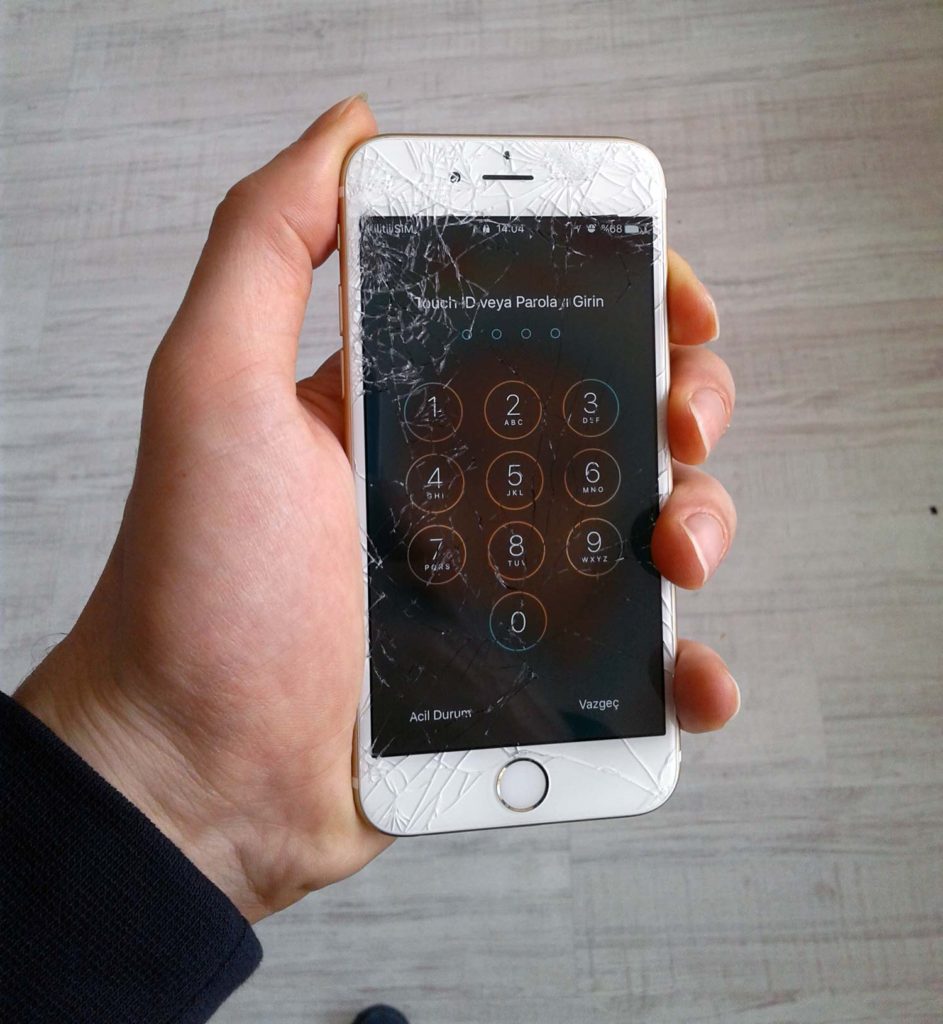 Cep Telefonu Ön Cam Değişimi